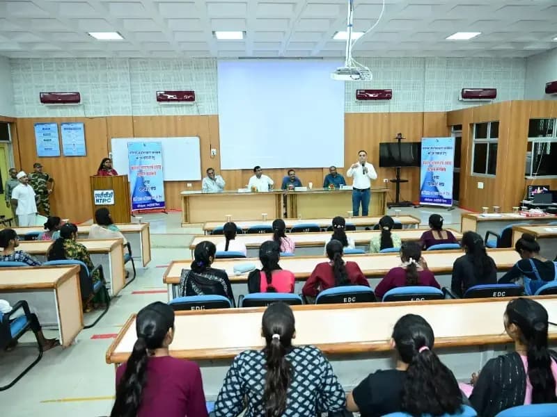 Sonbhadra News: बालिका सशक्तिकरण अभियान के अंतर्गत कौशल एवं दक्षता पहचान कार्यक्रम.