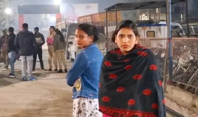 Chandauli News: शादी के नाम पर 1.80 लाख की ठगी, पांच घंटे में लुटेरी दुल्हन ने कि फरार होने की कोशिश.
