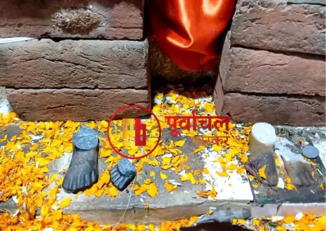 Chandauli News: 400 साल पुरानी राधा जी की प्रतिमा चोरी, आक्रोशित ग्रामीणों ने किया चक्का जाम.