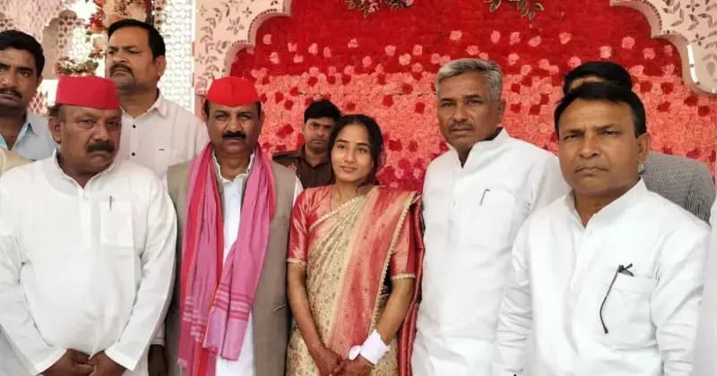 Chandauli News: सपा प्रदेश अध्यक्ष का हमला, गूंगी-बहरी है प्रदेश सरकार, जनता की समस्याओं पर नहीं दे रही ध्यान. 
