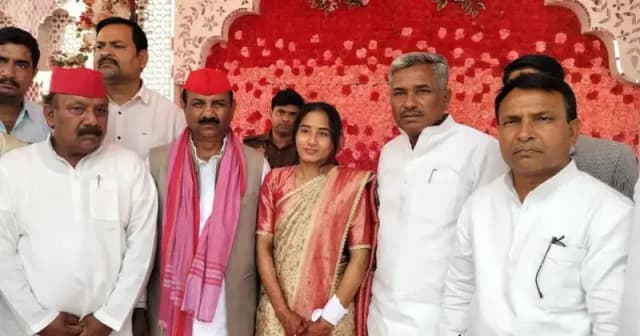 Chandauli News: सपा प्रदेश अध्यक्ष का हमला, गूंगी-बहरी है प्रदेश सरकार, जनता की समस्याओं पर नहीं दे रही ध्यान. 
