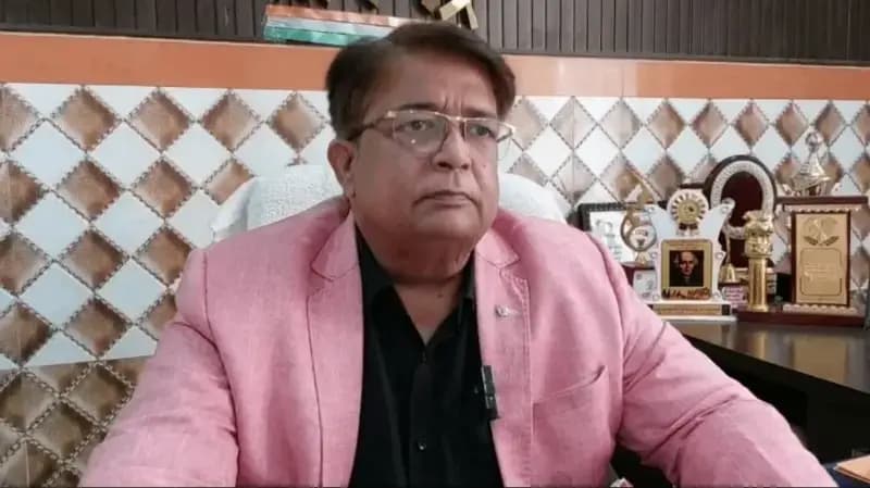 Sonbhadra News: उपमुख्यमंत्री ब्रजेश पाठक पर आपत्तिजनक टिप्पणी, सोनभद्र के फार्मासिस्ट पर जांच शुरू.