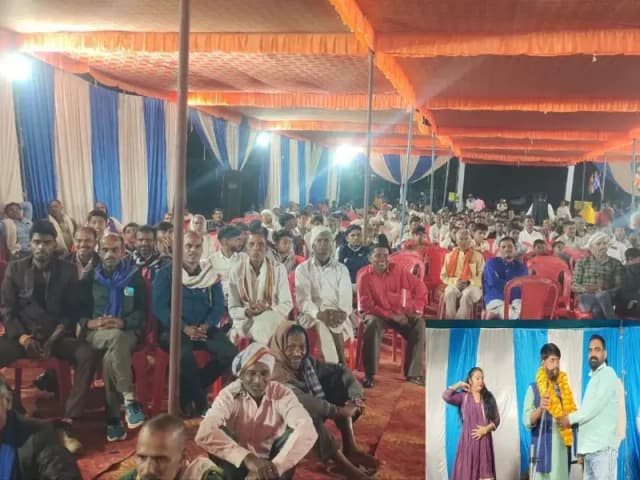 Sonbhadra News: अम्बेडकर जयंती पर चेतवां में बिरहा का आयोजन, उमड़ा जनसैलाब.