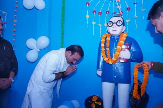 Chandauli News: विधायक सुशील सिंह ने अंबेडकर जयंती पर किया समरस समाज बनाने का आह्वान.
