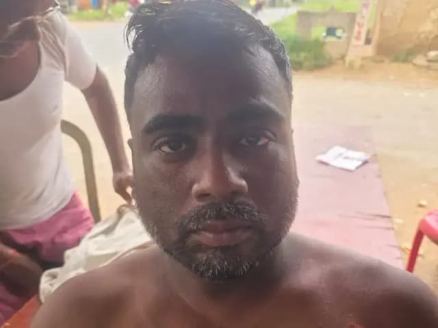 Sonbhadra News: बभनी में अश्लील गाने बजाने से मना करने पर युवक से मारपीट, जातिसूचक शब्द बोलने का आरोप.